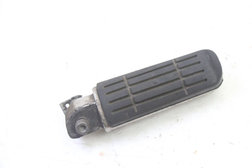 photo de PEDANA POSTERIORE SINISTRA YAMAHA FZ6 FAZER S2 600 (2007 - 2011)