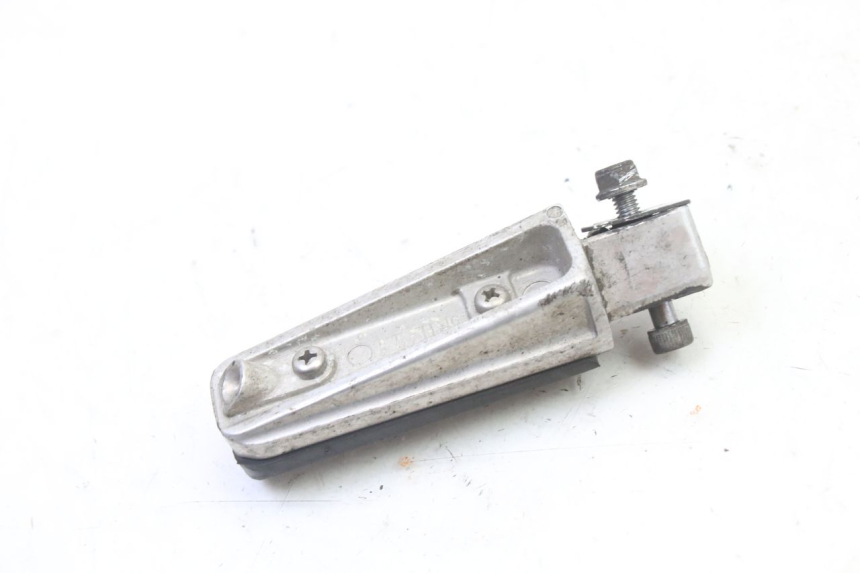 photo de PEDANA POSTERIORE SINISTRA YAMAHA FZ6 FAZER S2 600 (2007 - 2011)