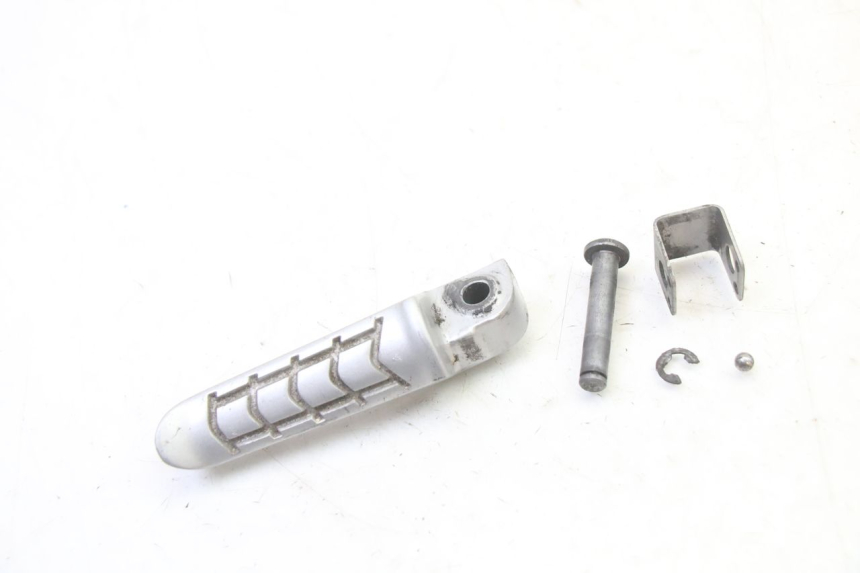 photo de PEDANA POSTERIORE SINISTRA BMW G310 R 310 (2016 - 2020)
