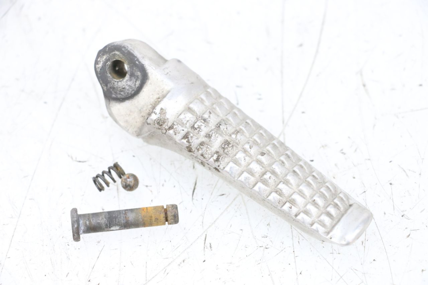 photo de PEDANA POSTERIORE SINISTRA SUZUKI GSXR GSX-R 1000 (2003 - 2004) - Vista principale