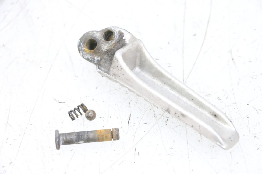 photo de PEDANA POSTERIORE SINISTRA SUZUKI GSXR GSX-R 1000 (2003 - 2004) - Zoom sullo stato d'uso