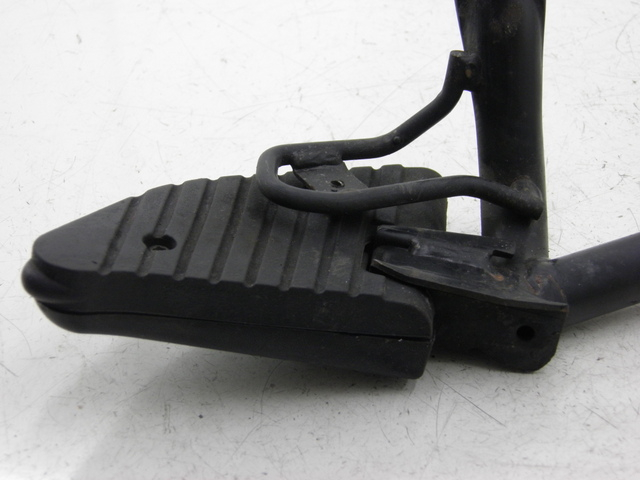 photo de CALE PIED ARRIERE GAUCHE HONDA SH 125 (2003 - 2004)