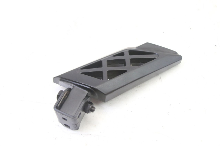 photo de PIANTAFERRO POSTERIORE SINISTRO PEUGEOT KISBEE 4T 50 (2018 - 2022)