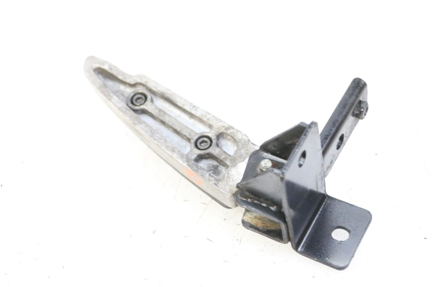 photo de PIANTAFERRO POSTERIORE SINISTRO PEUGEOT CITYSTAR 125 (2011 - 2017)