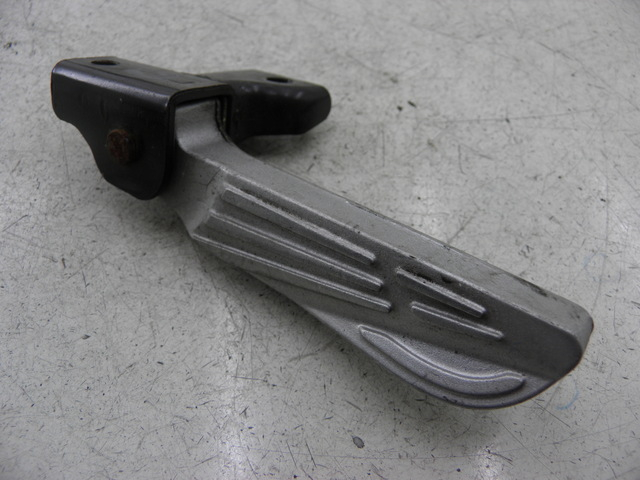 photo de Pedana posteriore sinistra PEUGEOT TWEET 4T 50 (2010 - 2014)