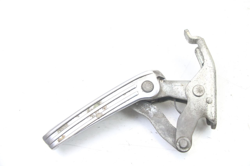 photo de PEDANA POSTERIORE SINISTRA PIAGGIO VESPA GRANTURISMO 125 (2003 - 2007)
