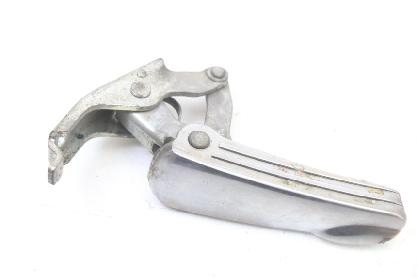photo de PEDANA POSTERIORE SINISTRA PIAGGIO VESPA GRANTURISMO 125 (2003 - 2007)
