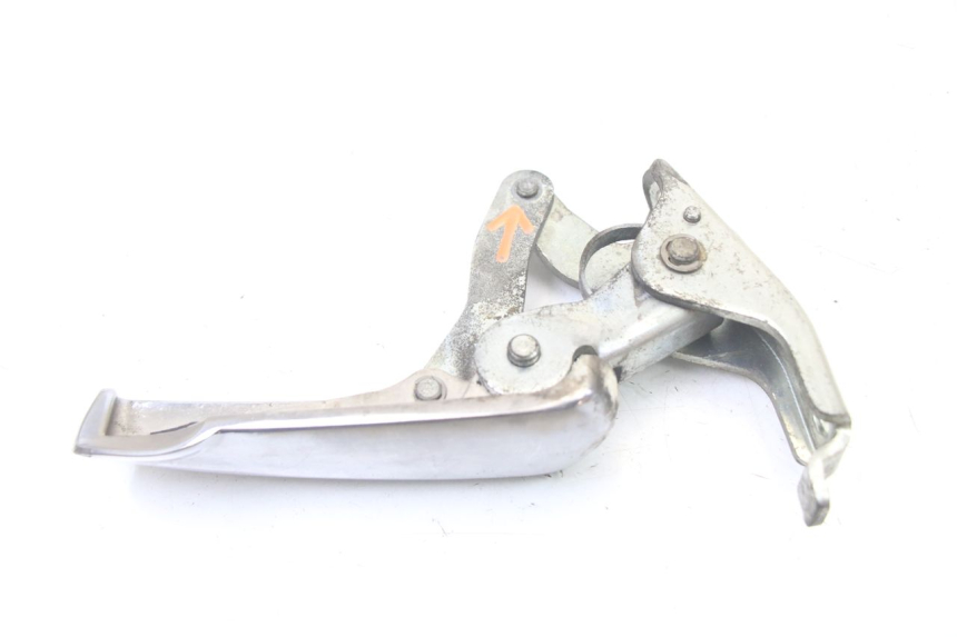 photo de PEDANA POSTERIORE SINISTRA PIAGGIO VESPA GRANTURISMO 125 (2003 - 2007)