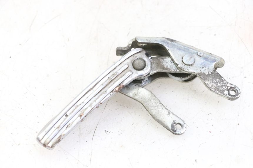 photo de PEDANA POSTERIORE SINISTRA PIAGGIO VESPA GRANTURISMO 200 (2004 - 2005)