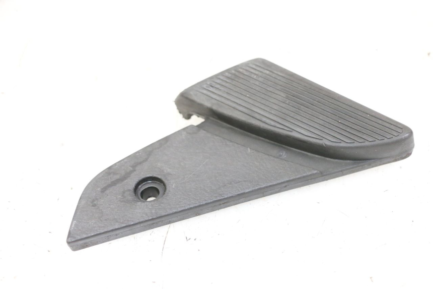 photo de PEDANA POSTERIORE SINISTRA PIAGGIO VESPA LX 150 (2005 - 2013)