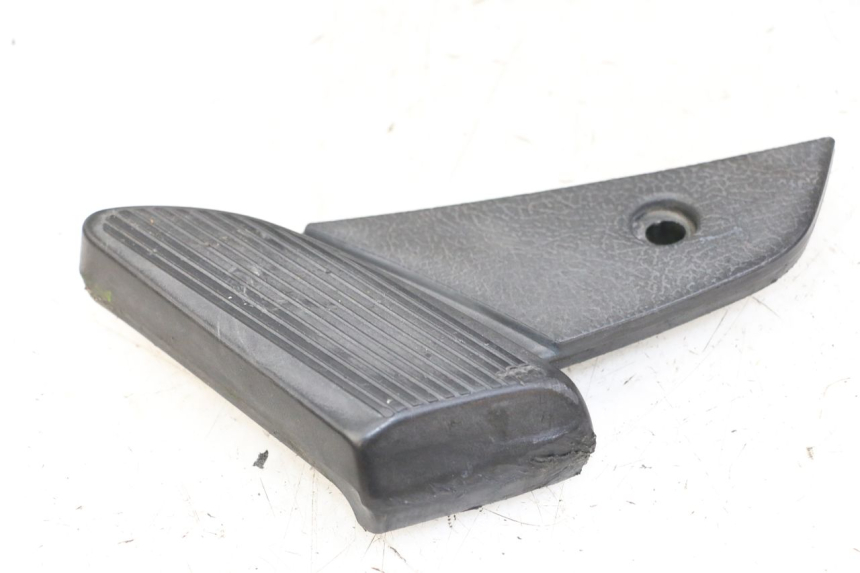 photo de PEDANA POSTERIORE SINISTRA PIAGGIO VESPA LX IE 125 (2010 - 2012)