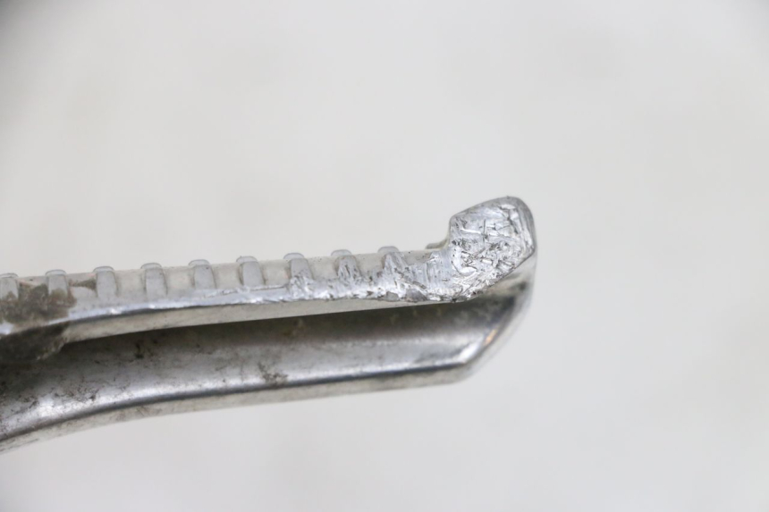 photo de PEDANA POSTERIORE SINISTRA PEUGEOT SPEEDFIGHT 4 4T EFI 50 (2021 - 2025) - Vista d'insieme del prodotto