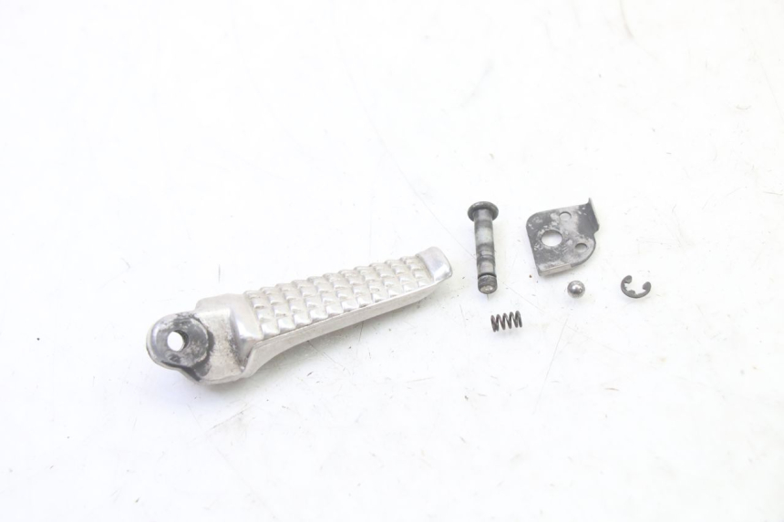 photo de PEDANA POSTERIORE SINISTRA SUZUKI SV S 650 (2003 - 2009)