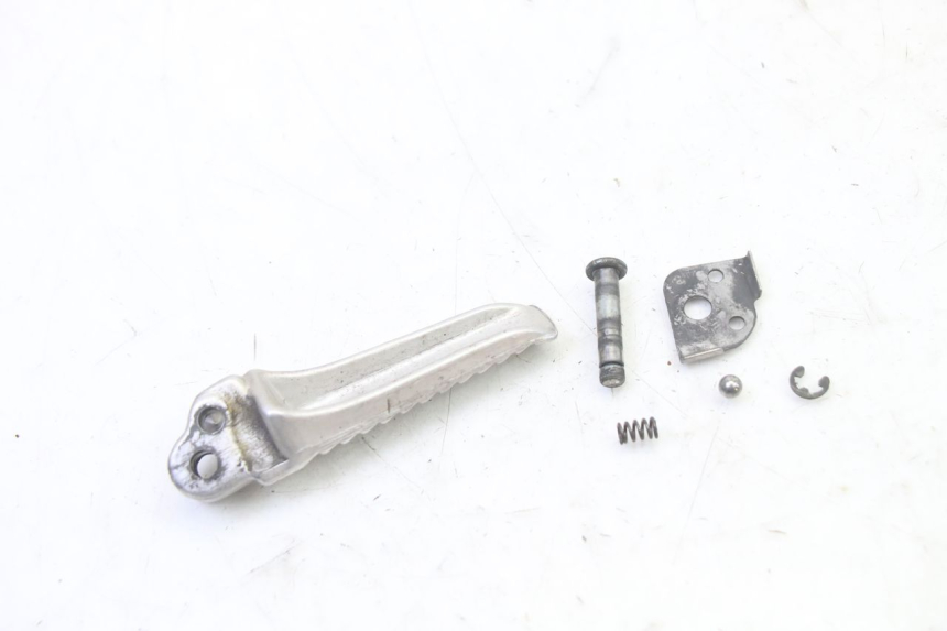 photo de PEDANA POSTERIORE SINISTRA SUZUKI SV S 650 (2003 - 2009)