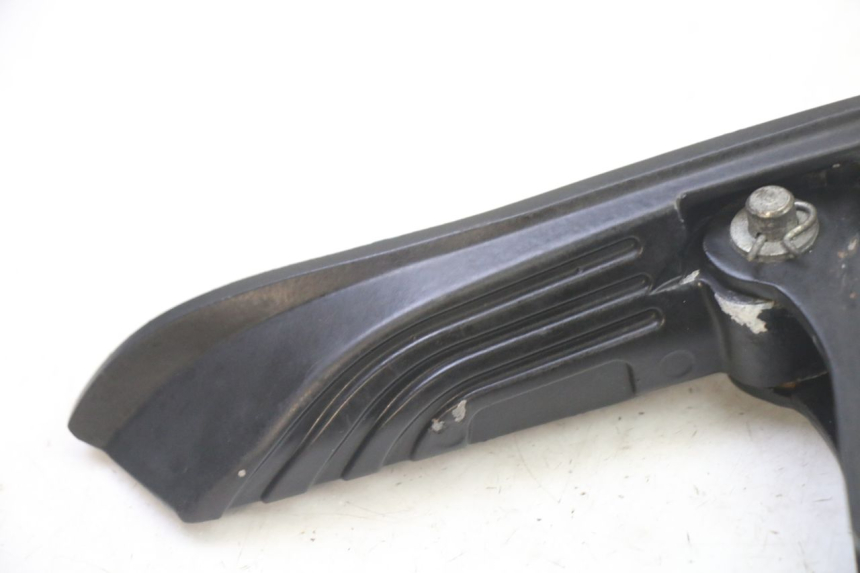 photo de PEDANA POSTERIORE SINISTRA APRILIA SXR 50 (2021 - 2023)