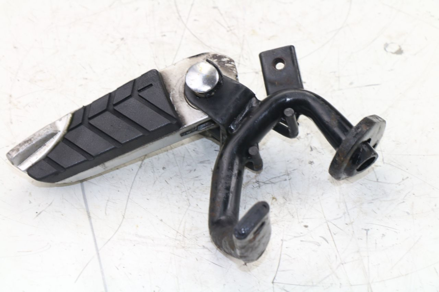 photo de Pedana posteriore sinistra SYM GTS EVO 125 (2009 - 2013)