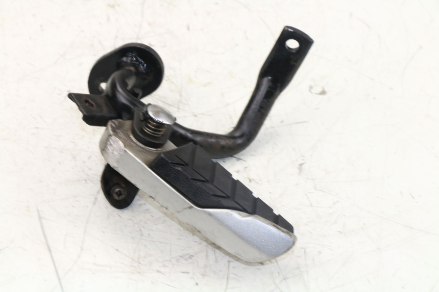 photo de Pedana posteriore sinistra SYM GTS EVO 125 (2009 - 2013)