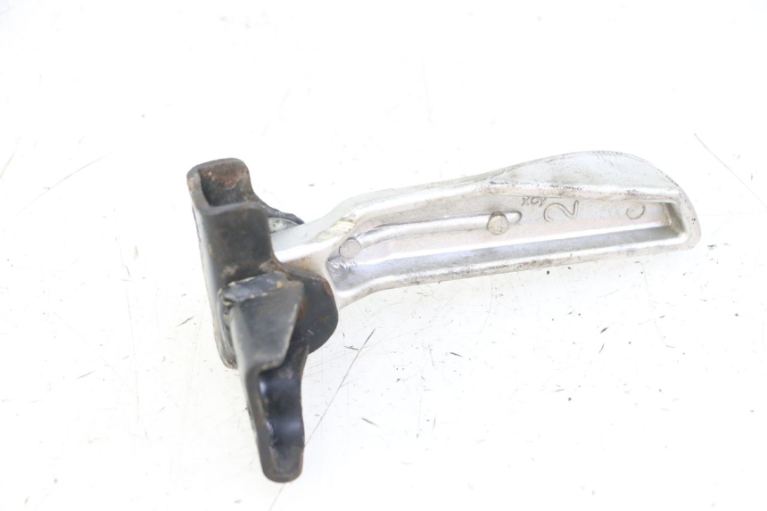 photo de PEDANA POSTERIORE SINISTRA PEUGEOT TWEET PRO CARGO 50 (2018 - 2020) - Dettagli dei punti di fissaggio