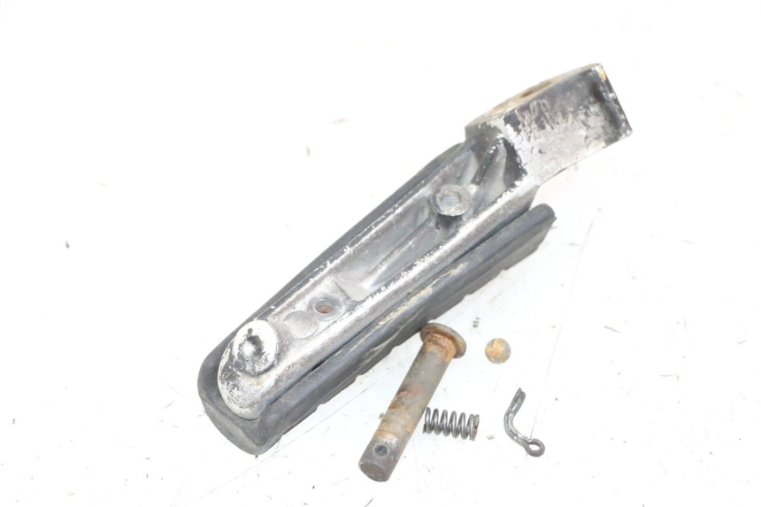 photo de PEDANA POSTERIORE SINISTRA YAMAHA XJN DIVERSION 600 (2000 - 2003)