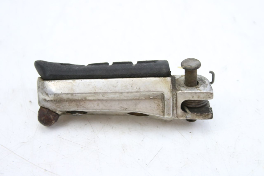 photo de PEDANA ANTERIORE DESTRA HONDA CBF 500 (2004 - 2007)