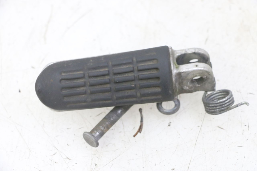 photo de PEDANA ANTERIORE DESTRA HONDA CBF 500 (2004 - 2007)