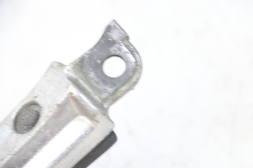 photo de PEDANA ANTERIORE DESTRA HONDA CBF 500 (2004 - 2007)