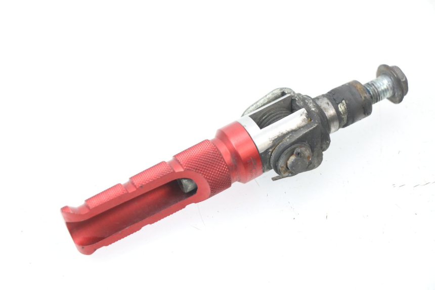 photo de Poggiapiedi anteriore destro HONDA CBR 929 RR FIREBLADE 900 (2000 - 2001) - Zoom sullo stato d'uso