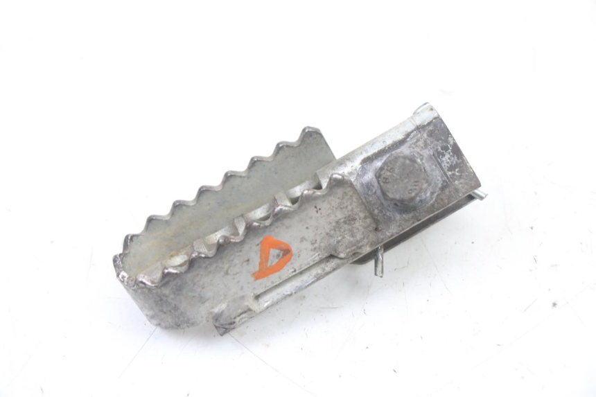 photo de PEDANA ANTERIORE DESTRA DERBI SENDA R X-TREME 50 (2006 - 2010)