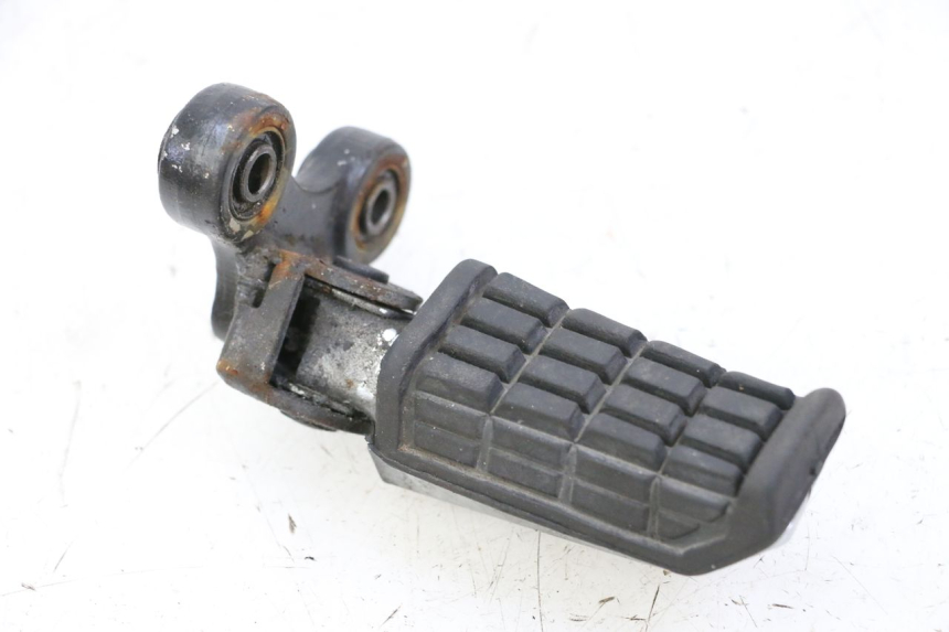 photo de PEDANA ANTERIORE DESTRA YAMAHA FJ 36Y 1100 (1984 - 1985)