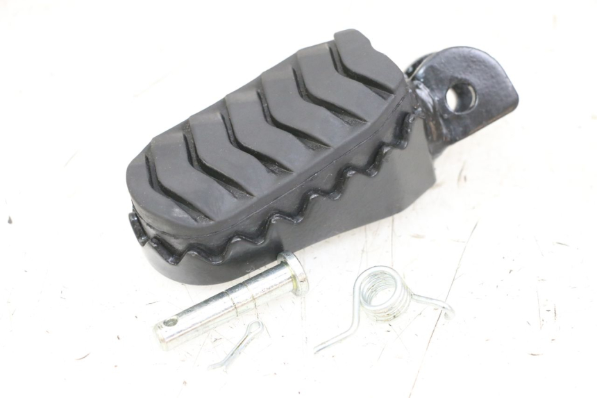 photo de PEDANA ANTERIORE DESTRA ROYAL ENFIELD SCRAM 411 (2022 - 2024)