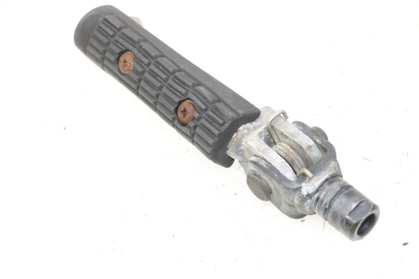 photo de PEDANA ANTERIORE DESTRA TRIUMPH SPRINT 900 (1995 - 1998)