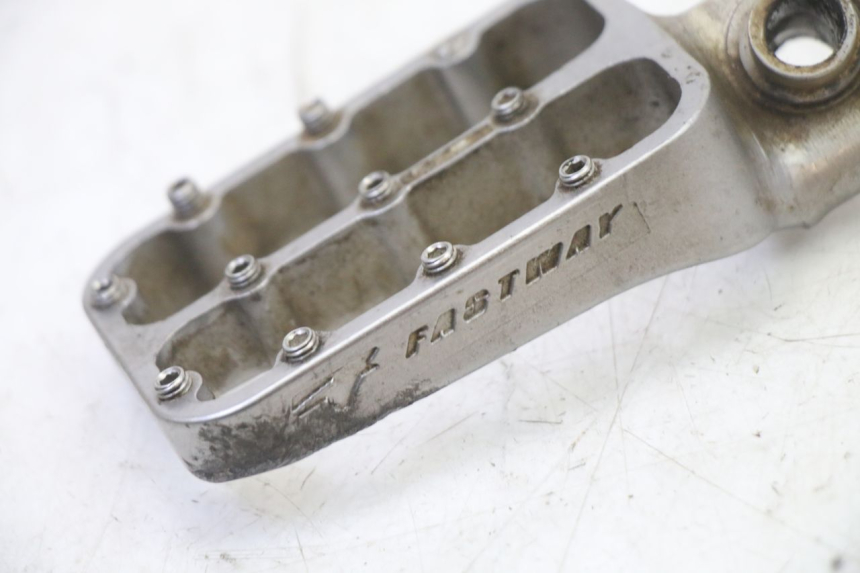 photo de PEDANA ANTERIORE DESTRA KTM SUPERENDURO R 950 (2005 - 2009)