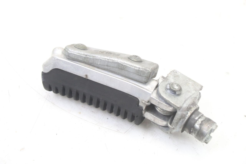 photo de PEDANA ANTERIORE DESTRA SUZUKI GSF S BANDIT 600 (2000 - 2004)
