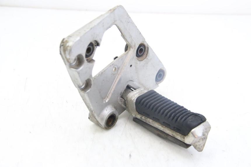 photo de CALE PIED AVANT DESTRO SUZUKI GSX-F GSX  F 1100 (1988 - 1994)