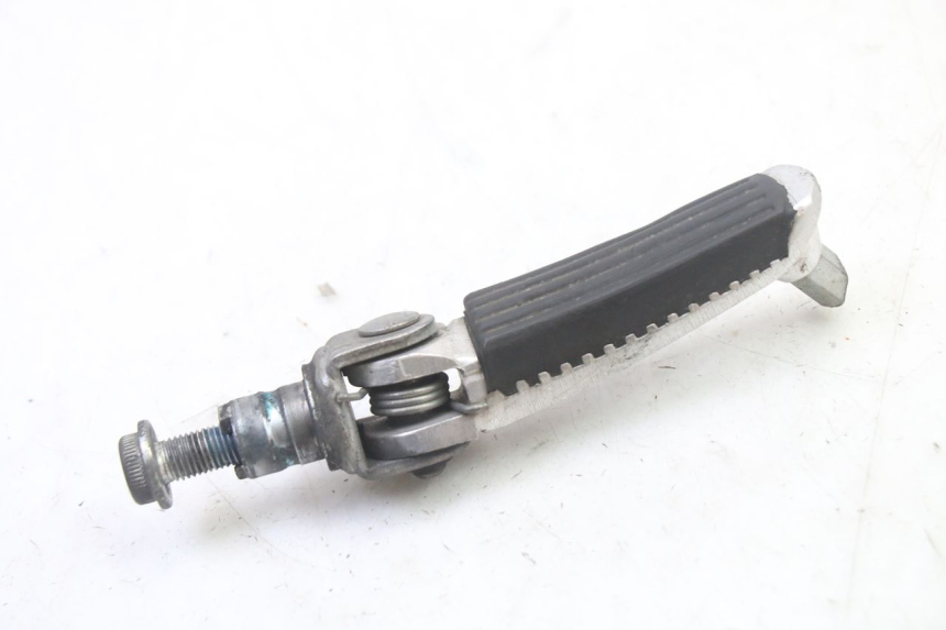 photo de PEDANA ANTERIORE DESTRA SUZUKI SV S 650 (2003 - 2009)