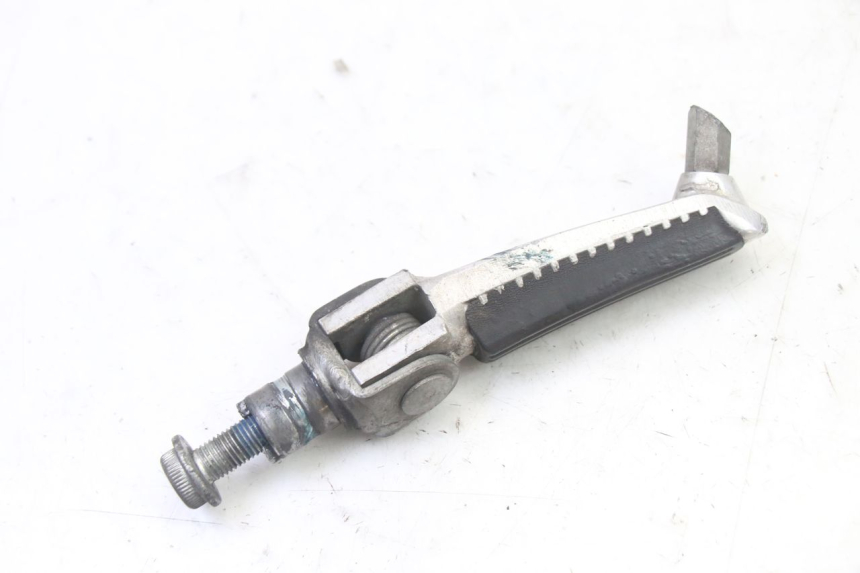 photo de PEDANA ANTERIORE DESTRA SUZUKI SV S 650 (2003 - 2009)