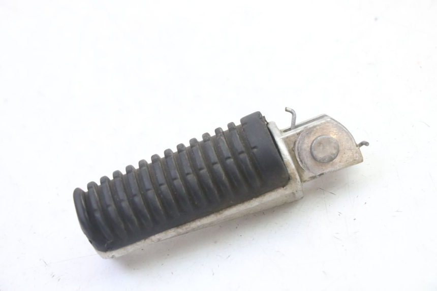 photo de PEDANA ANTERIORE DESTRA YAMAHA TDR DELTABOX 125 (1993 - 2003)