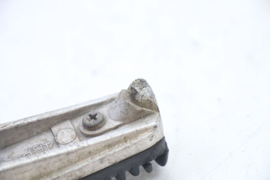 photo de PEDANA ANTERIORE DESTRA YAMAHA TDR DELTABOX 125 (1993 - 2003)