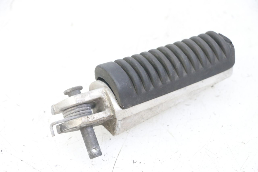photo de PEDANA ANTERIORE DESTRA YAMAHA XJ6 ABS 600 (2008 - 2016)
