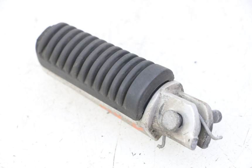 photo de PEDANA ANTERIORE DESTRA YAMAHA XJ6 ABS 600 (2008 - 2016)