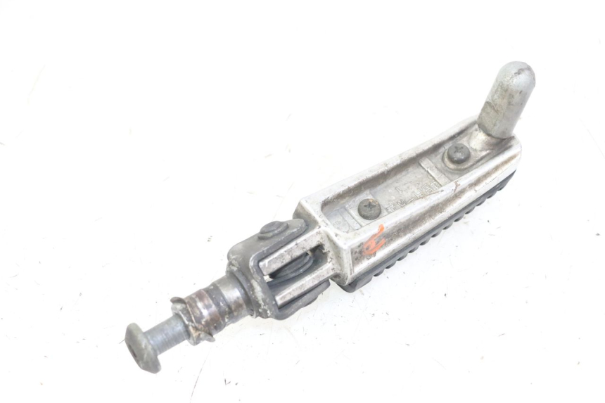 photo de CALE PIED ANTERIORE DESTRO YAMAHA FZS FAZER 600 (2001 - 2003)
