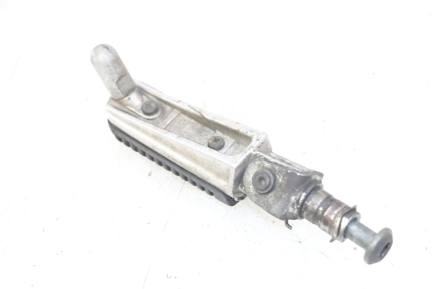 photo de CALE PIED ANTERIORE DESTRO YAMAHA FZS FAZER 600 (2001 - 2003)