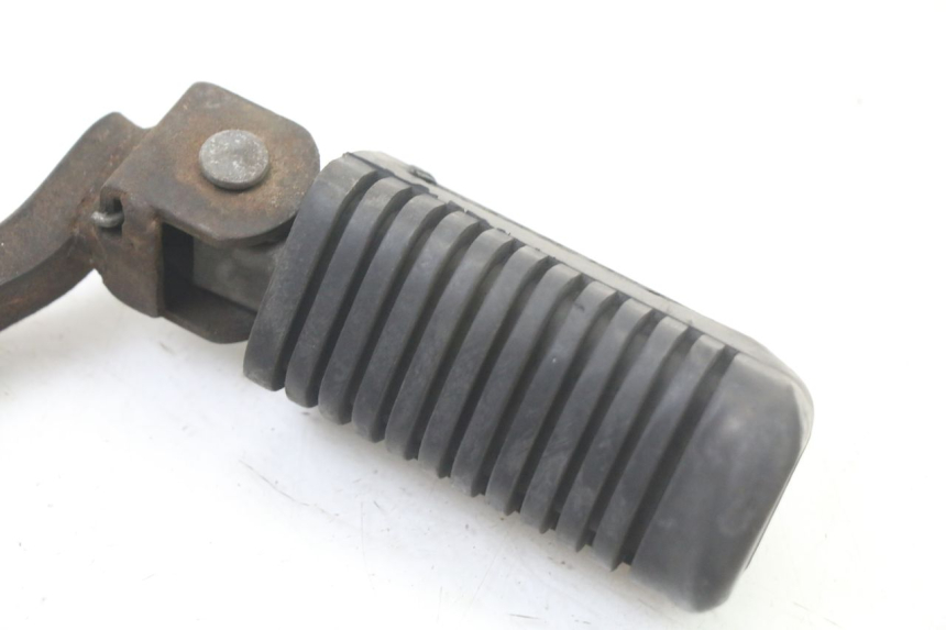 photo de PEDANA ANTERIORE DESTRA YAMAHA SR 125 (1982 - 2003)