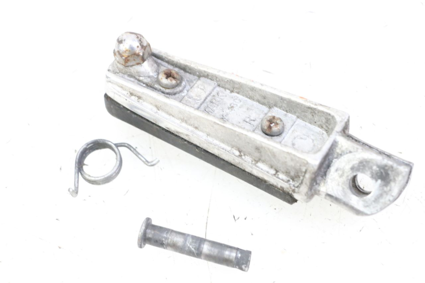 photo de PEDANA ANTERIORE DESTRA YAMAHA XJ6 ABS 600 (2008 - 2016)