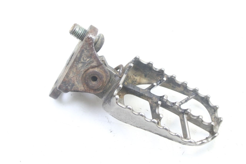 photo de PEDANA ANTERIORE DESTRA YAMAHA YZ-F YZF 250 (2007 - 2013)