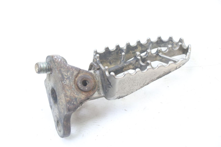 photo de PEDANA ANTERIORE DESTRA YAMAHA YZ-F YZF 250 (2007 - 2013)
