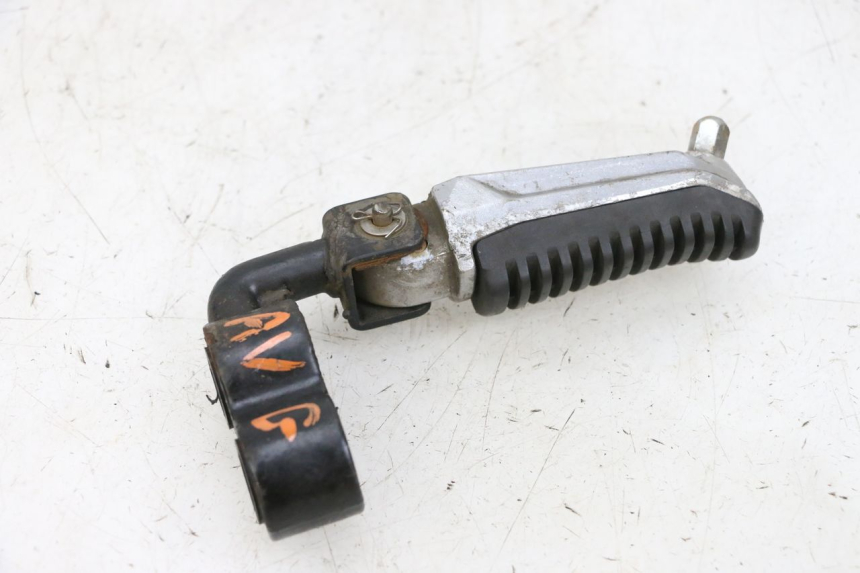 photo de PEDANA ANTERIORE SINISTRA KSR CODE 125 (2018 - 2020) - Dettaglio del componente