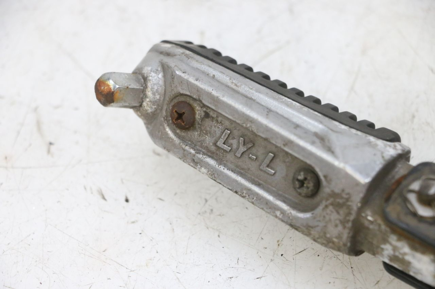 photo de PEDANA ANTERIORE SINISTRA KSR CODE 125 (2018 - 2020) - Altra angolazione