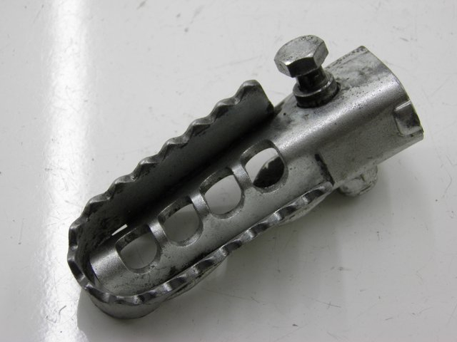 photo de Pedale del freno anteriore sinistro DERBI SENDA SM DRD 50 (2008 - 2013)
