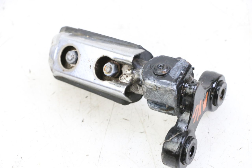photo de PEDANA ANTERIORE SINISTRA YAMAHA FJ 36Y 1100 (1984 - 1985)
